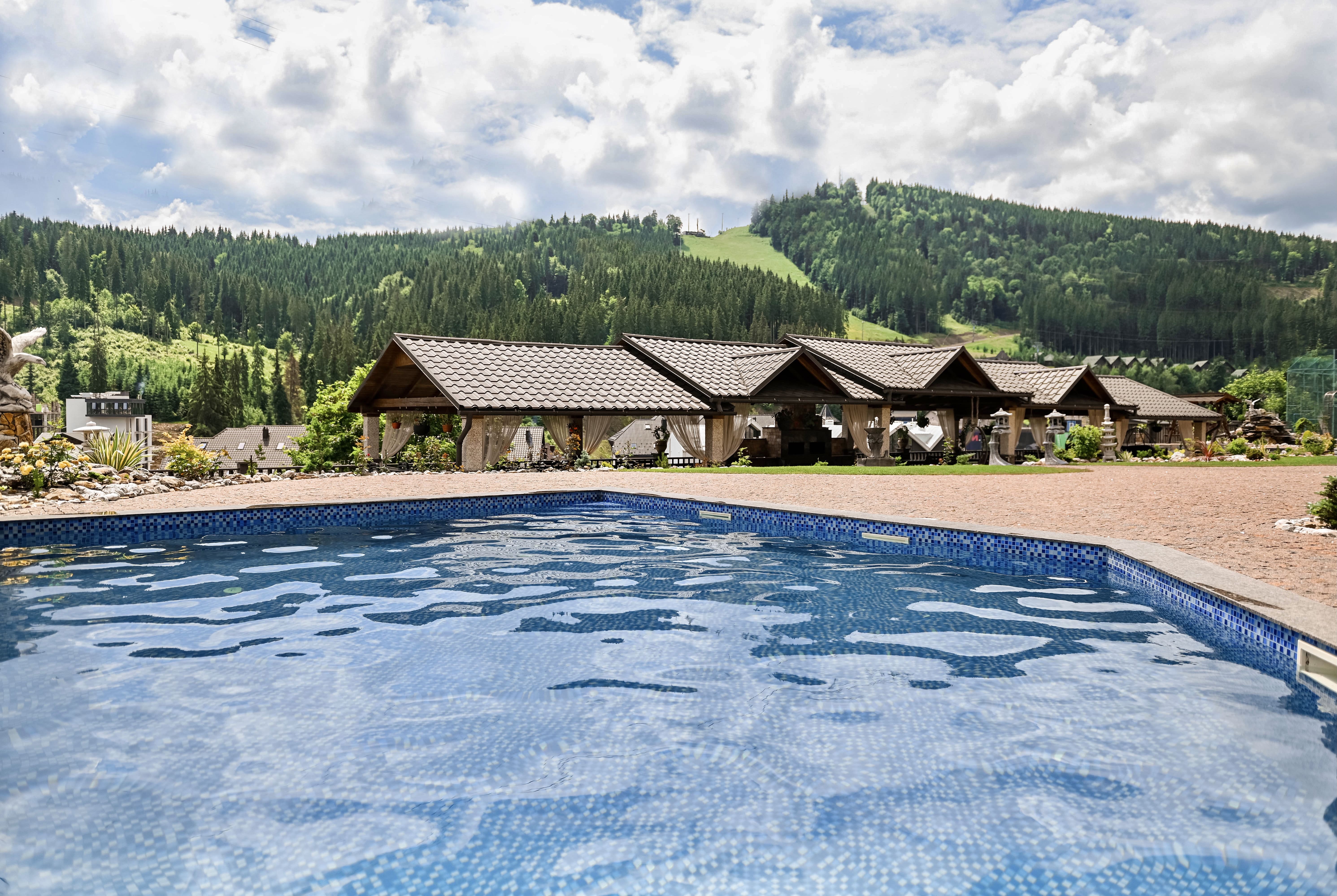 Вуличний басейн